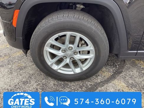 Used 2023 Jeep Grand Cherokee Laredo w/ Trailer Tow Prep Group (B) image 30