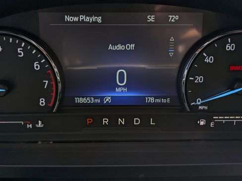 Used 2021 Ford Explorer XLT w/ Equipment Group 202A image 12