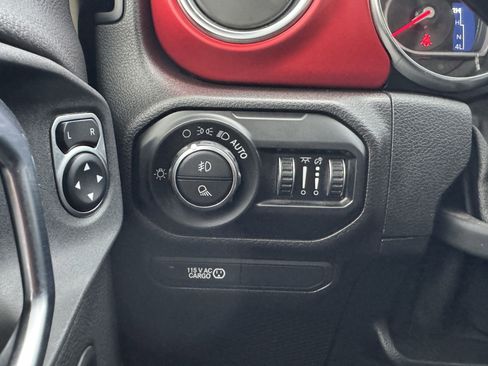 Used 2020 Jeep Gladiator Rubicon image 31