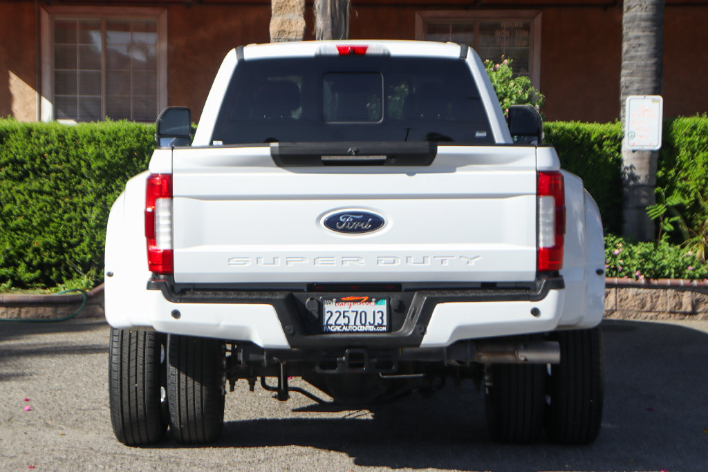 Used 2017 Ford F350 Lariat w/ Lariat Ultimate Package AWD/4WD image 8