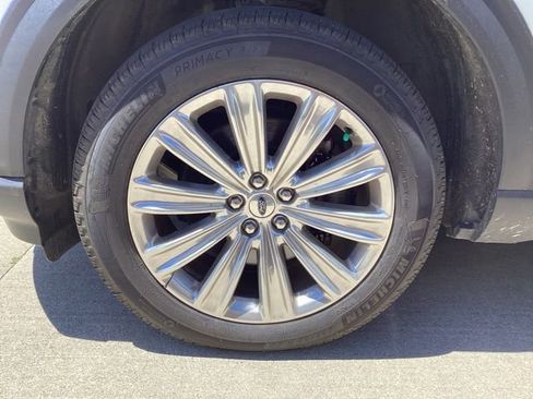 Used 2021 Ford Explorer Limited w/ Hybrid Equipment Group 310A AWD/4WD image 5