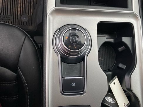 Used 2024 Ford Edge SEL w/ Convenience Package image 12