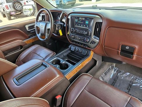 Used 2015 Chevrolet Silverado 1500 High Country w/ High Country Premium Package image 26