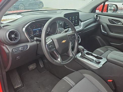 Used 2025 Chevrolet Blazer LT image 7