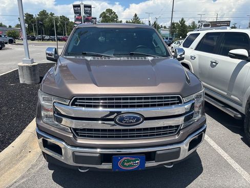 Used 2018 Ford F150 Lariat w/ Equipment Group 502A Luxury AWD/4WD image 9