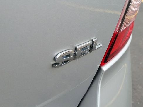 Used 2013 Ford Edge SEL FWD image 26