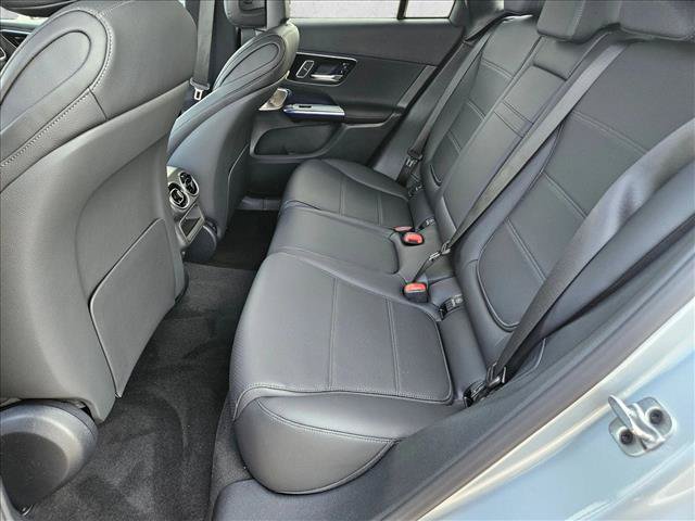 Used 2026 Mercedes-Benz GLC 300 image 16