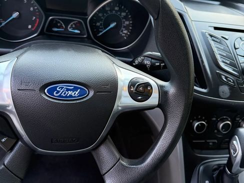 Used 2016 Ford Escape SE AWD/4WD image 38