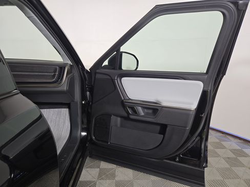 Used 2023 Rivian R1S Launch Edition Quad AWD/4WD image 18