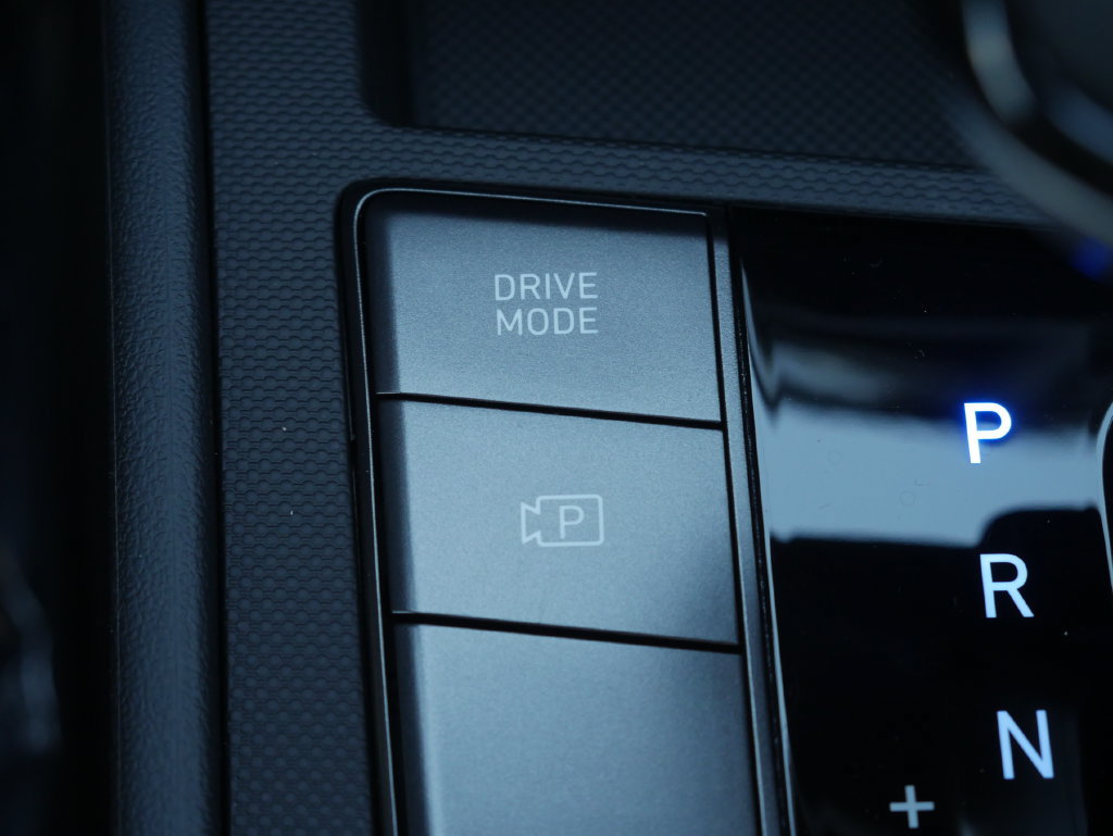 New 2026 Hyundai Elantra Sport FWD image 41