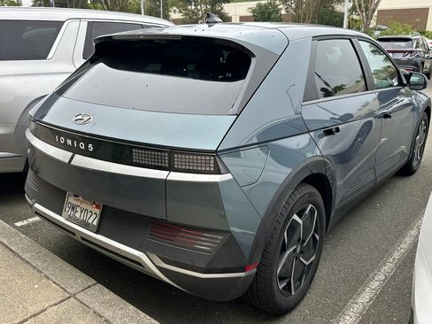 Certified 2024 Hyundai Ioniq 5 SEL RWD image 5