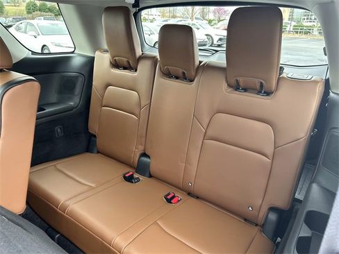 Used 2025 Nissan Pathfinder Platinum w/ Cargo Package image 21