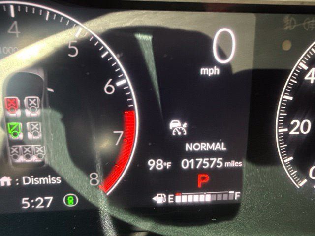 Used 2024 Honda Pilot TrailSport image 9