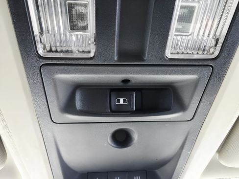 Used 2014 RAM 1500 Sport w/ Sport Premium Group image 21