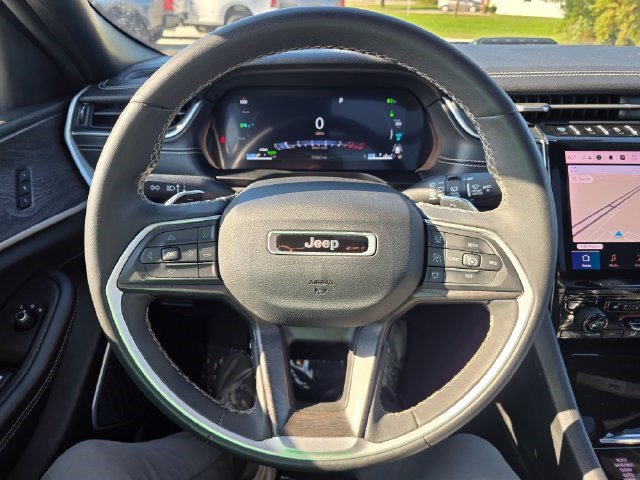 Certified 2024 Jeep Grand Cherokee Limited 4xe AWD/4WD image 24