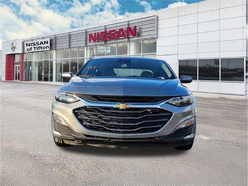 Used 2024 Chevrolet Malibu LT image 2