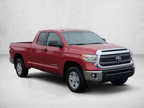 Used 2015 Toyota Tundra SR5 w/ SR5 Upgrade Package image 3