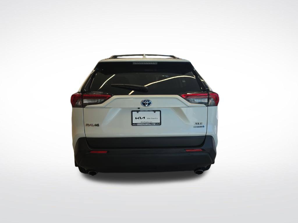 Used 2021 Toyota RAV4 XLE Premium AWD/4WD image 11