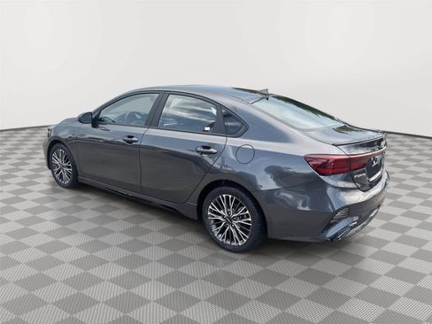 Used 2024 Kia Forte GT-Line w/ GT-Line Premium Package FWD image 6