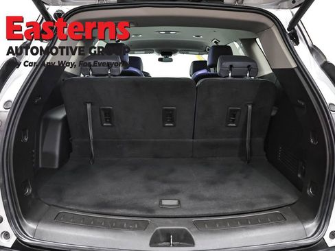 Used 2021 Buick Enclave Essence w/ Sport Touring Edition FWD image 9