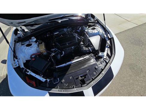 Used 2016 Chevrolet Camaro LT image 30