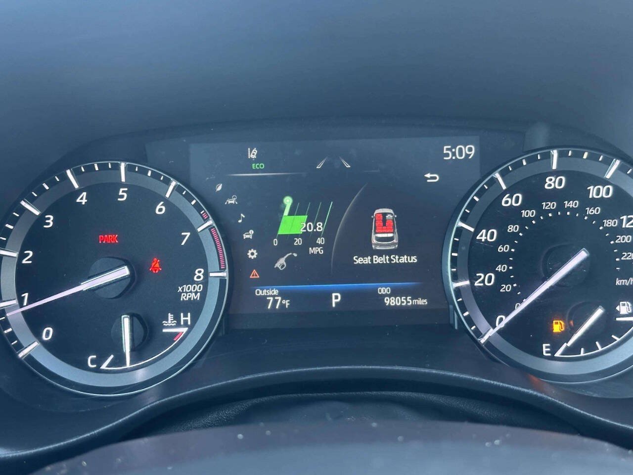 Used 2021 Toyota Highlander XLE AWD/4WD image 31