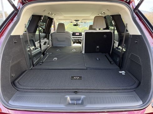 New 2026 INFINITI QX60 Luxe image 13