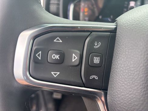 New 2026 RAM 2500 Laramie AWD/4WD image 19