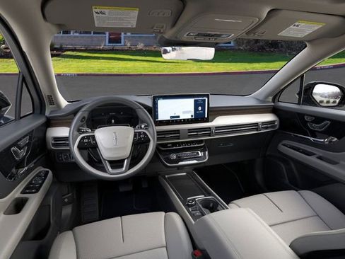 New 2026 Lincoln Corsair Grand Touring image 9