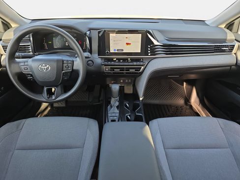 Used 2026 Toyota Camry LE AWD/4WD image 9