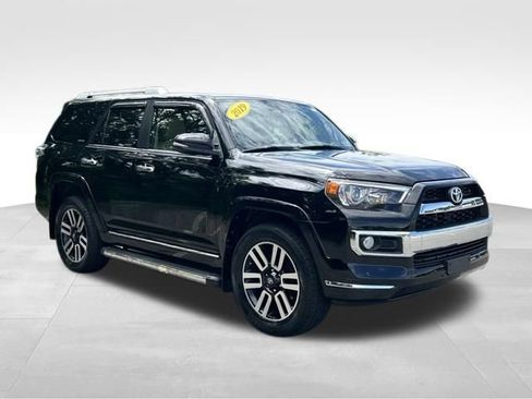 Used 2019 Toyota 4Runner Limited AWD/4WD image 7