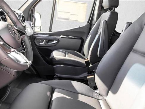 New 2026 Mercedes-Benz Sprinter 2500 image 11
