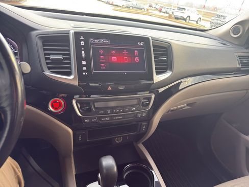 Used 2017 Honda Ridgeline RTL-E image 17
