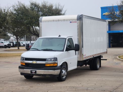 New 2024 Chevrolet Express 3500 w/ Power Convenience Package image 10