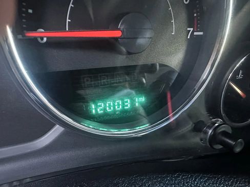 Used 2016 Jeep Wrangler Unlimited Sahara w/ Connectivity Group image 8