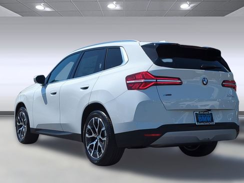 Used 2025 BMW X3 xDrive30i w/ Premium Package image 5