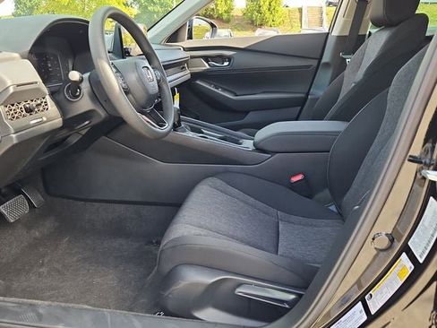 New 2025 Honda Accord LX image 9