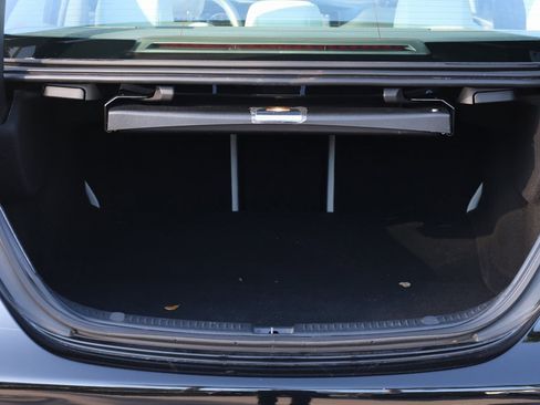 Used 2022 Mercedes-Benz E 350 Sedan w/ Driver Assistance Package image 8