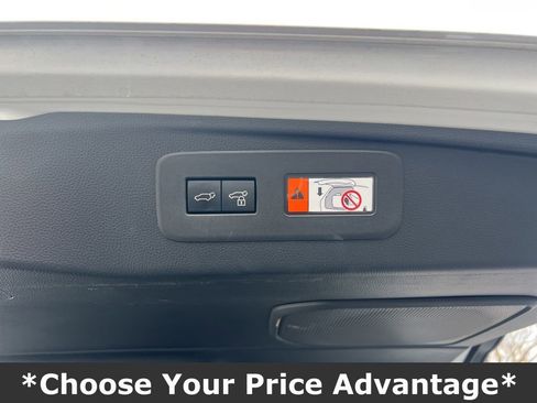 Used 2024 Lexus GX 550 w/ Accessory Package (Z1) image 17