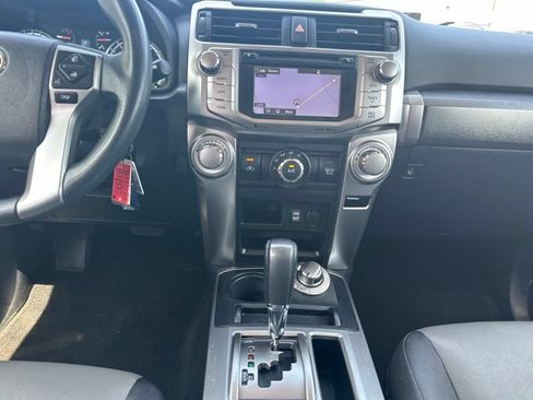 Used 2016 Toyota 4Runner SR5 Premium AWD/4WD image 21