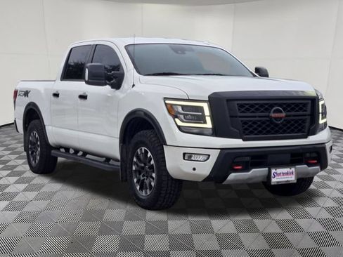 Used 2021 Nissan Titan PRO-4X w/ Pro-4x Convenience Package AWD/4WD image 3