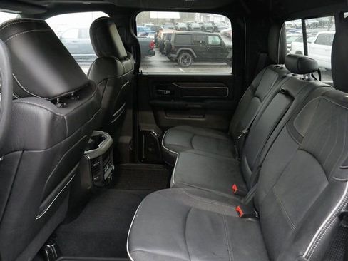 Used 2025 RAM 3500 Limited AWD/4WD image 29