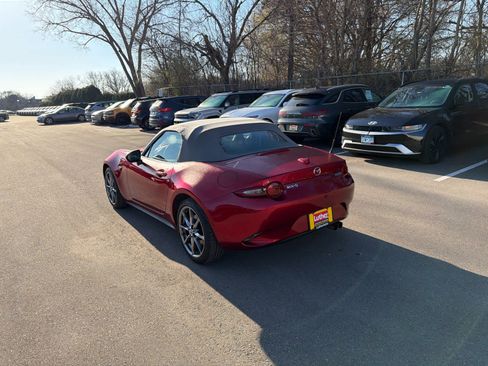 Used 2021 MAZDA MX-5 Miata Grand Touring image 3