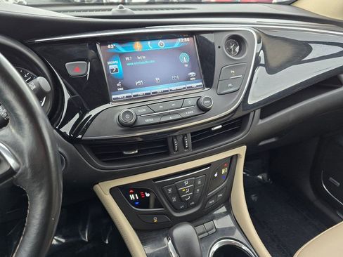 Used 2016 Buick Envision Premium AWD/4WD image 29
