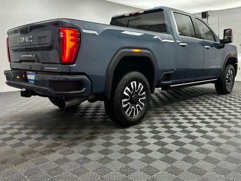 Used 2025 GMC Sierra 2500 Denali Ultimate image 17