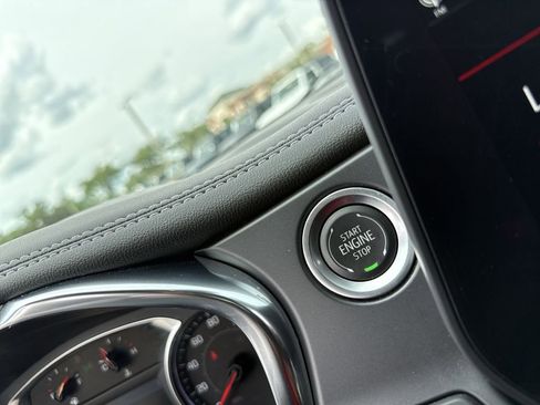 Used 2025 Chevrolet Blazer LT FWD image 20