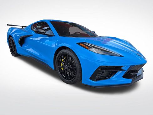 Used 2023 Chevrolet Corvette Stingray Preferred Cpe w/ Z51 Performance Package RWD image 3