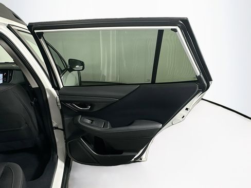 Used 2025 Subaru Outback Premium image 30