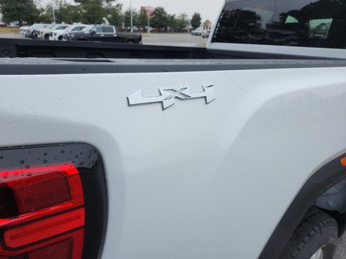 New 2026 GMC Sierra 2500 Pro w/ 1SA Pro Safety Plus Package image 4