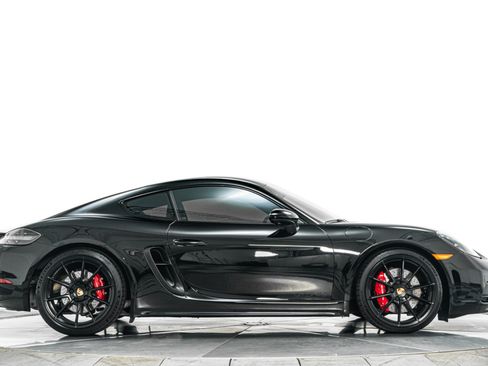 Used 2022 Porsche 718 Cayman GTS w/ Light Design Package RWD image 47
